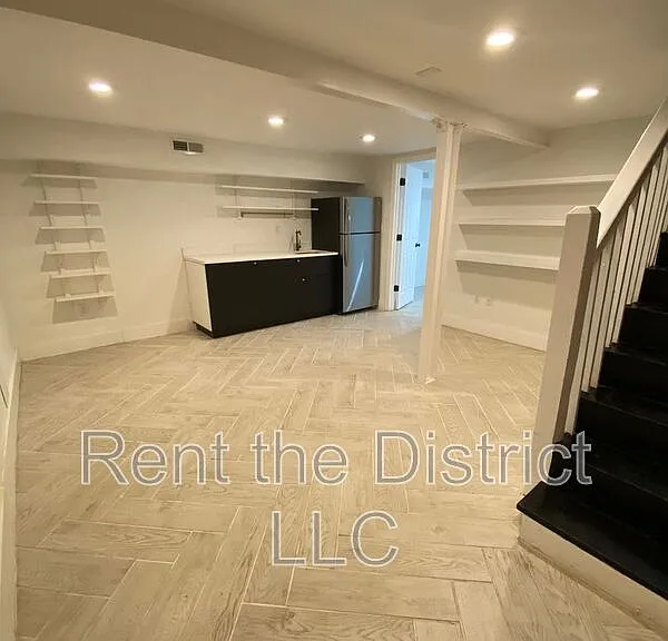 1515 Neal St NE — Photo 17