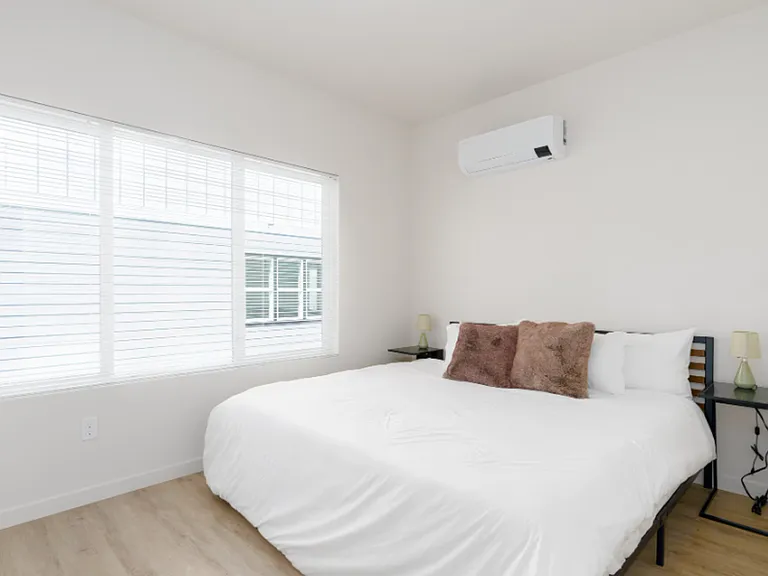 Mission Apartments — Photo 12