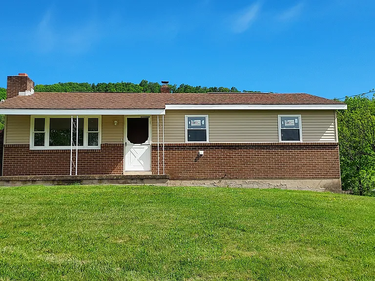 695A Fowlersville Rd — Photo 1