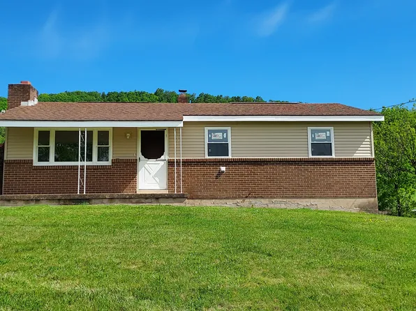 695A Fowlersville Rd, Berwick, PA 18603