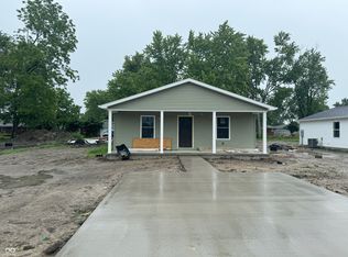 144 W O&m Ave, North Vernon, IN 47265