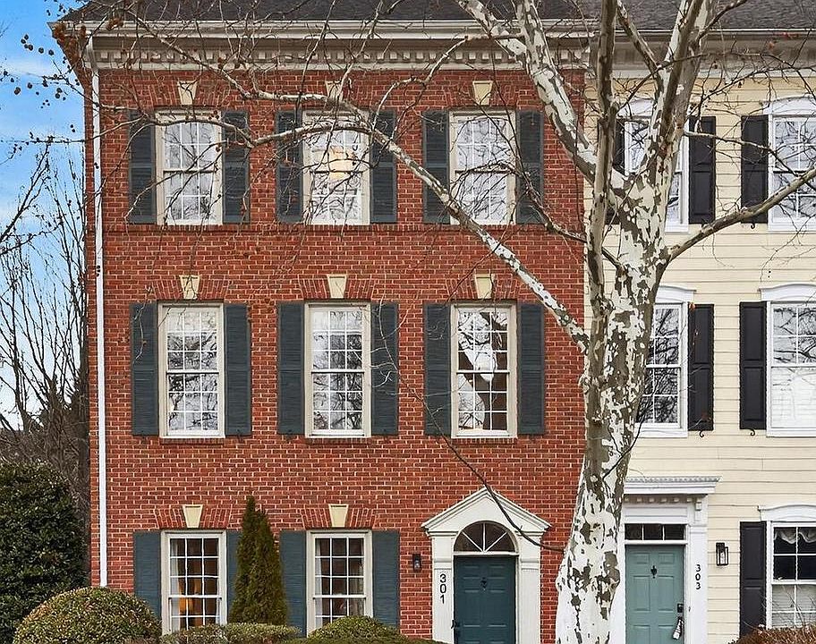 1st image of 301 Hillwood Ave