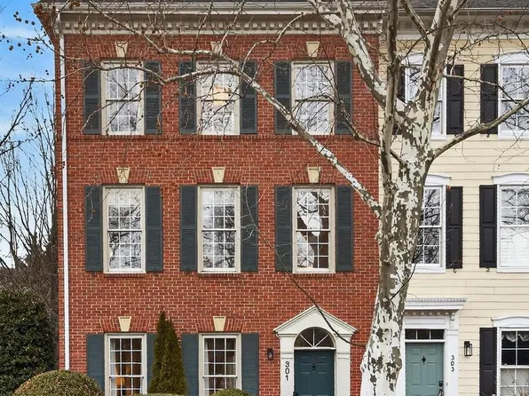 301 Hillwood Ave, Falls Church, VA 22046