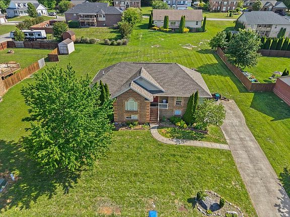 2nd image of 20 Bradens Way