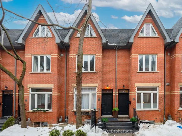 6 Old Trillium Ln, Toronto, ON M5A 4T2