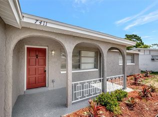 7411 Seashore Dr, Port Richey, FL 34668