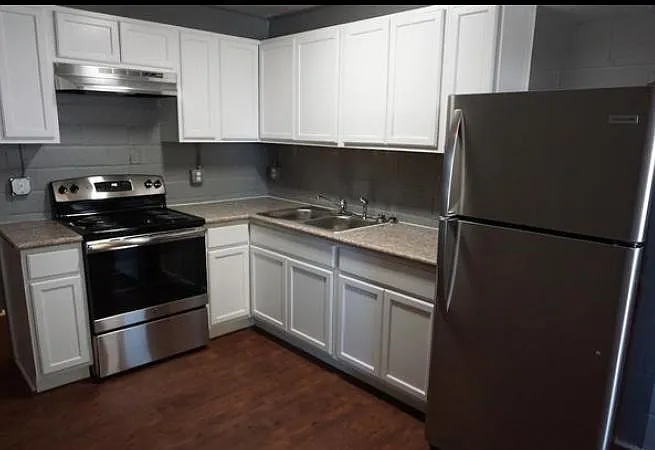 1538 W Hollywood Ave — Photo 4