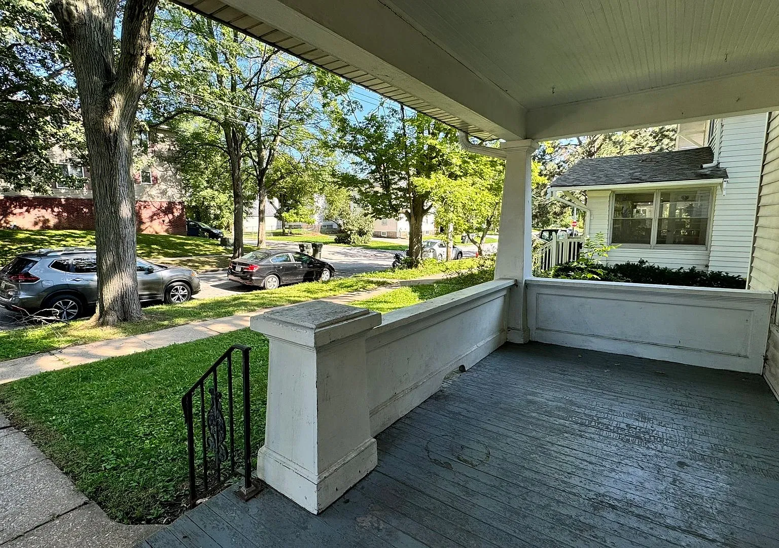 $2,200 | 3 Bedroom, 2 Bathroom House | Cat Friendly* | Available for August 1st, 2027 Move In! — Photo 3