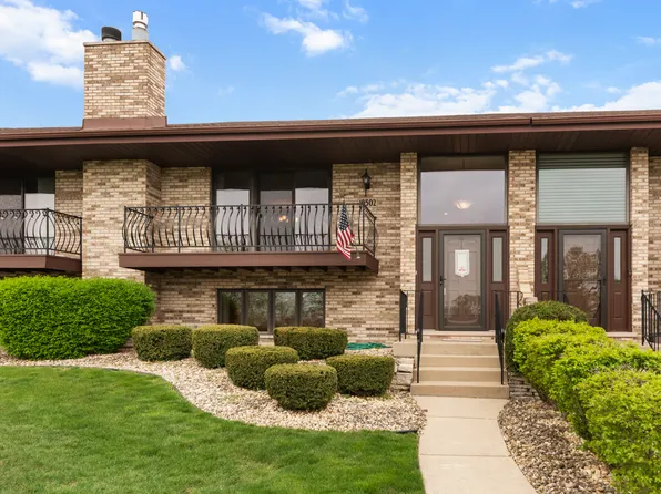 10502 Lynn Dr, Orland Park, IL 60467