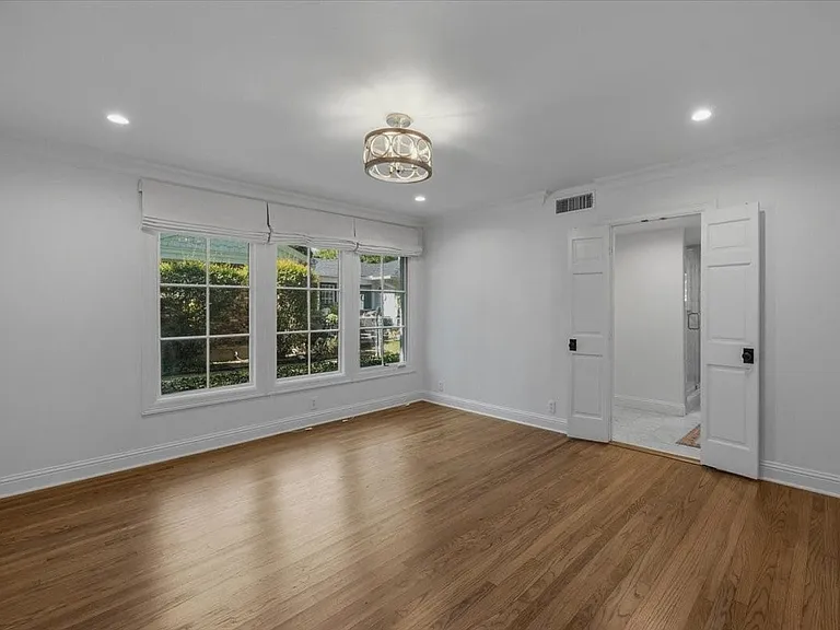329 Eastwood Ave — Photo 24