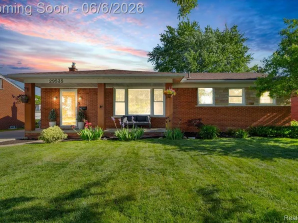 29535 Barkley St, Livonia, MI 48154