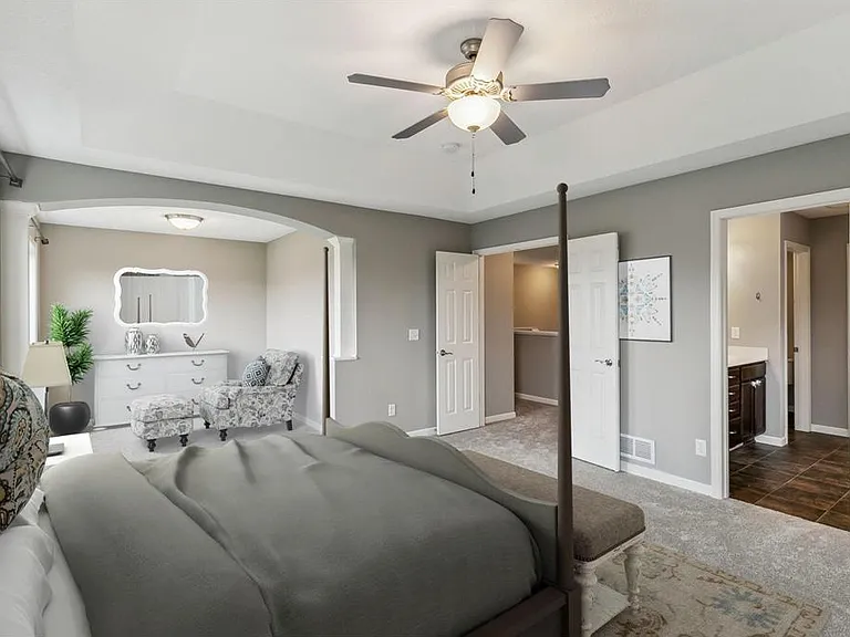12420 Bataan St NE — Photo 15
