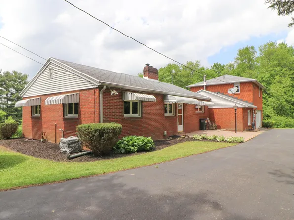 1266 Hanley Rd W, Mansfield, OH 44904