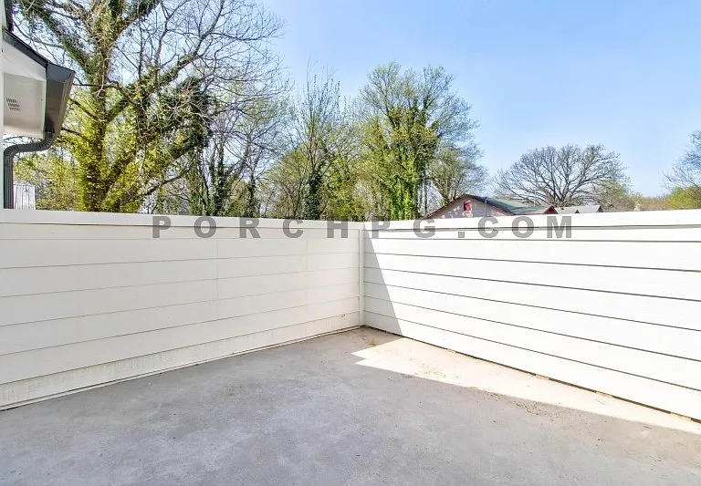 49 E 16th St SW #B — Photo 18