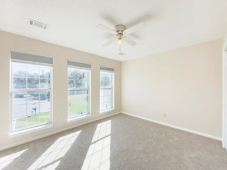 12 Cassidy Ct — Photo 20