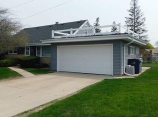 3686 S 69th St, Milwaukee, WI 53220