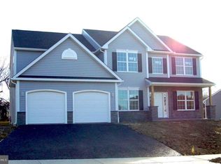 418 W Glen Tilt Ave, Wernersville, PA