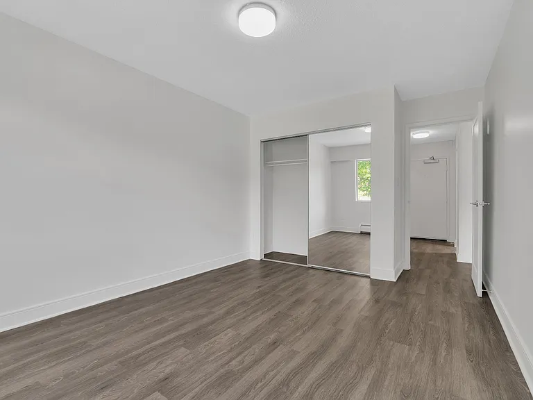 707 Esquimalt Rd — Photo 18