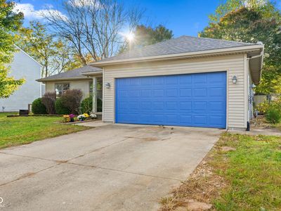 2042 Sumpter Trl, Columbus, IN, 47203