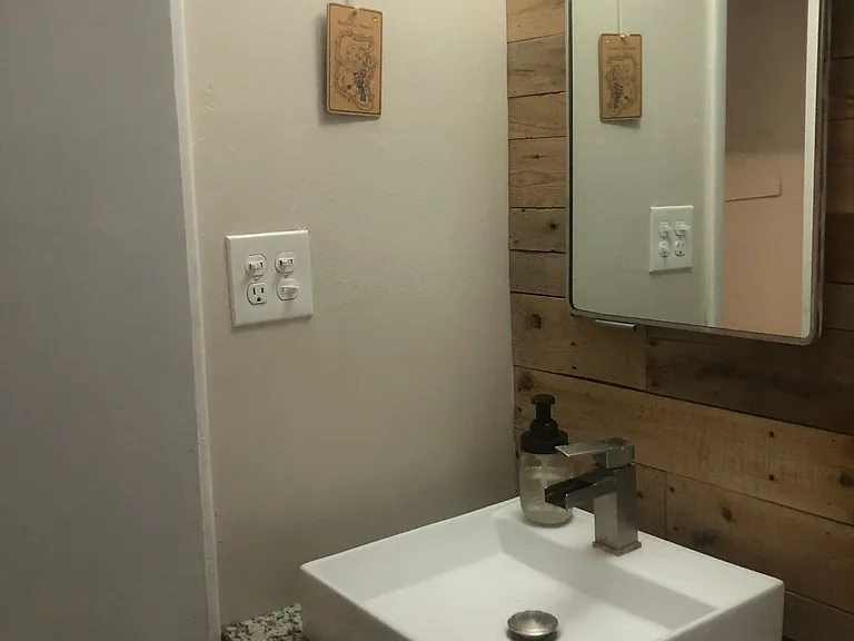 312 Jagoe St #4 — Photo 5