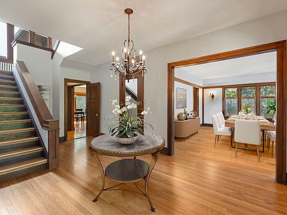 4th image of 578 N Park Blvd