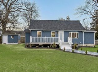 30 Shell Rd, Rocky Point, NY 11778