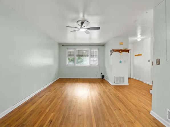 160 Stephens Avenue image 5 of 29