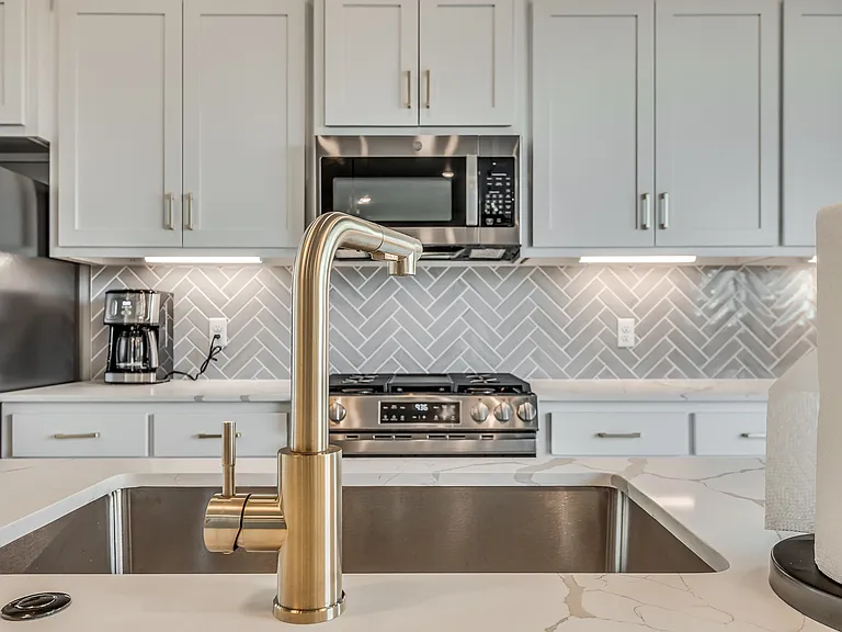 11337 N Blackwelder Ave #B110 — Photo 3