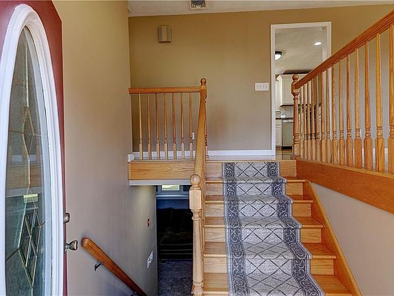 5th image of 43 Mulberry Cir
