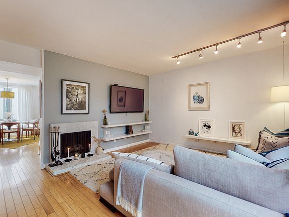 3rd image of 621 California Ave APT 3