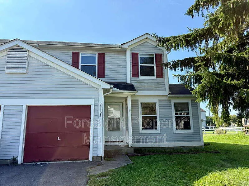 3 bed, 1.5 bath, 1200 sqft, $1,600 — Photo 2