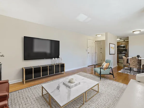 420 Jefferson Street image 2 of 15