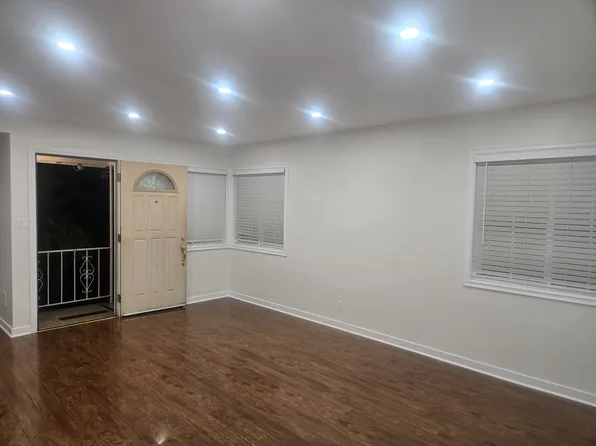 1129 E Windsor Rd, Glendale, CA 91205