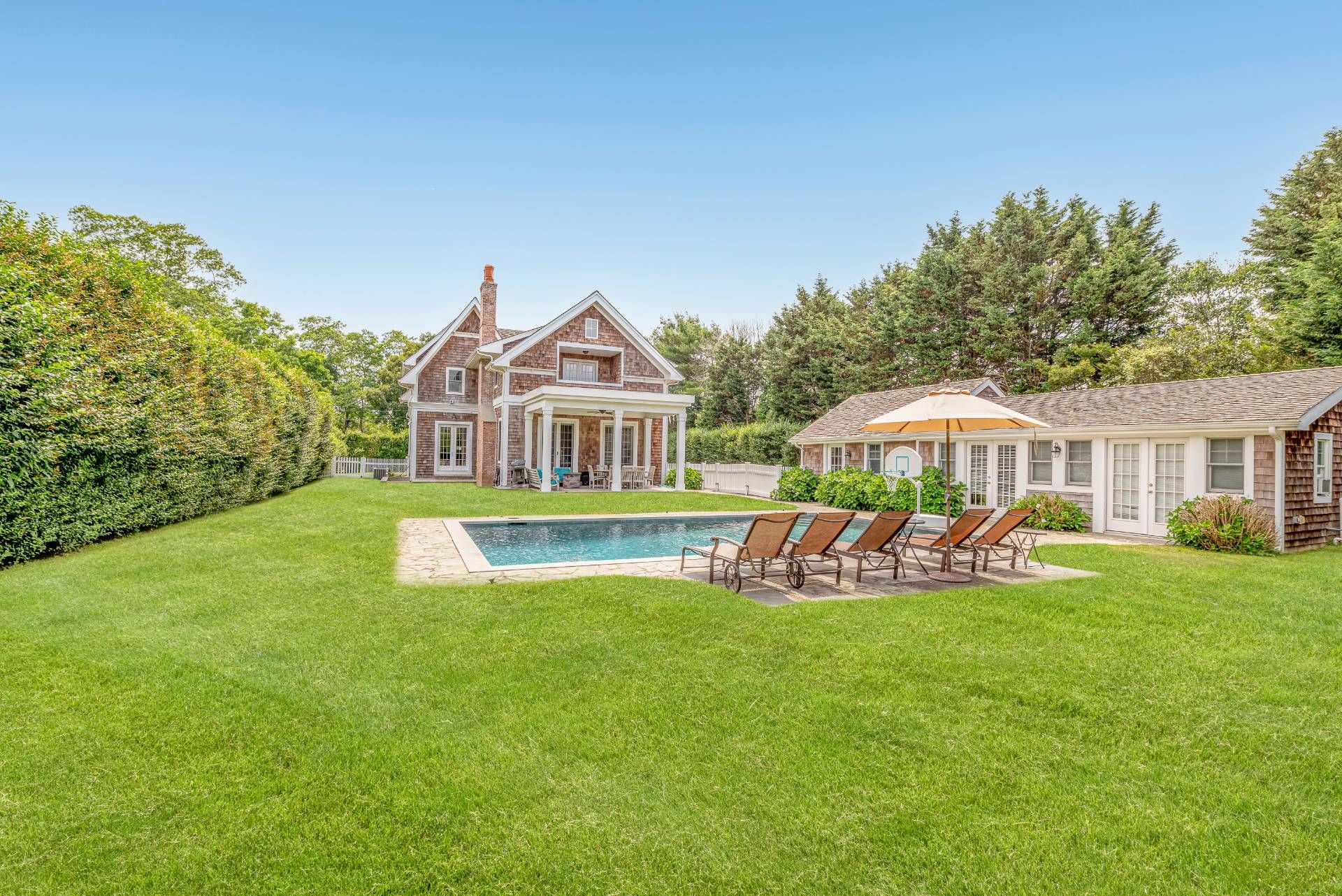 29 South St, Southampton, NY 11968 | Out East