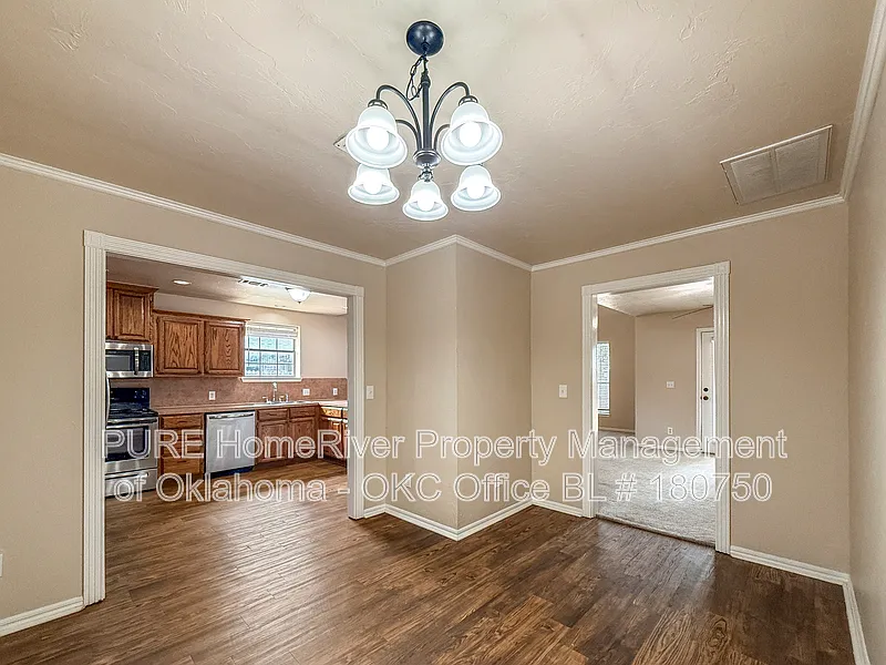 3 bed, 2.0 bath, 1547 sqft, $1,725 — Photo 4