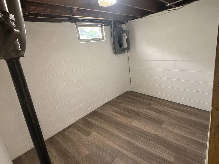 89 Oak Ln — Photo 15