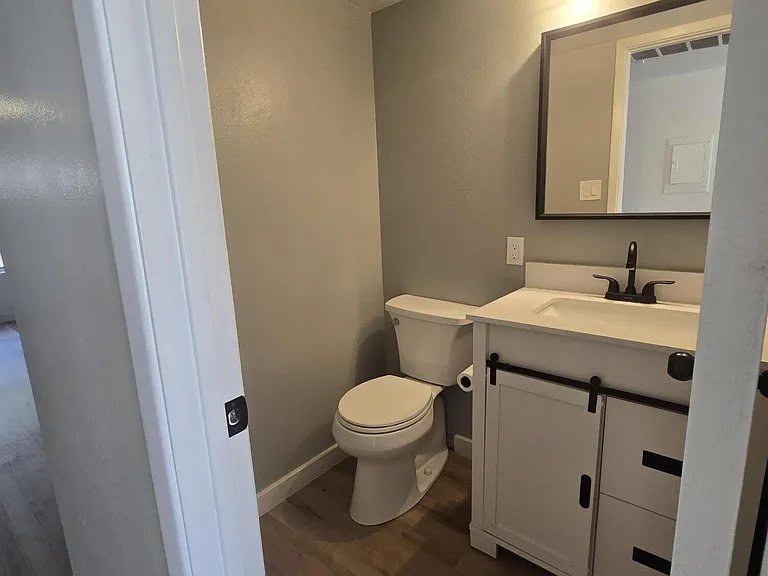 4848 N Woodmere Fairway #16 — Photo 9