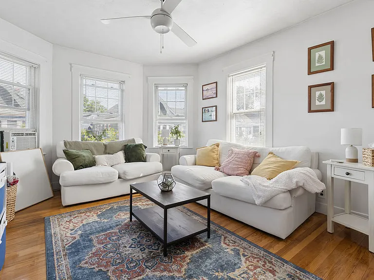 28 Glenrose Rd #2 — Photo 2
