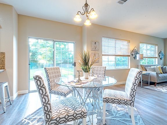 5th image of 2721 Cherry Blossom Way