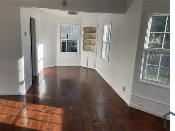 6474 Macarthur Blvd, Oakland, CA 94605