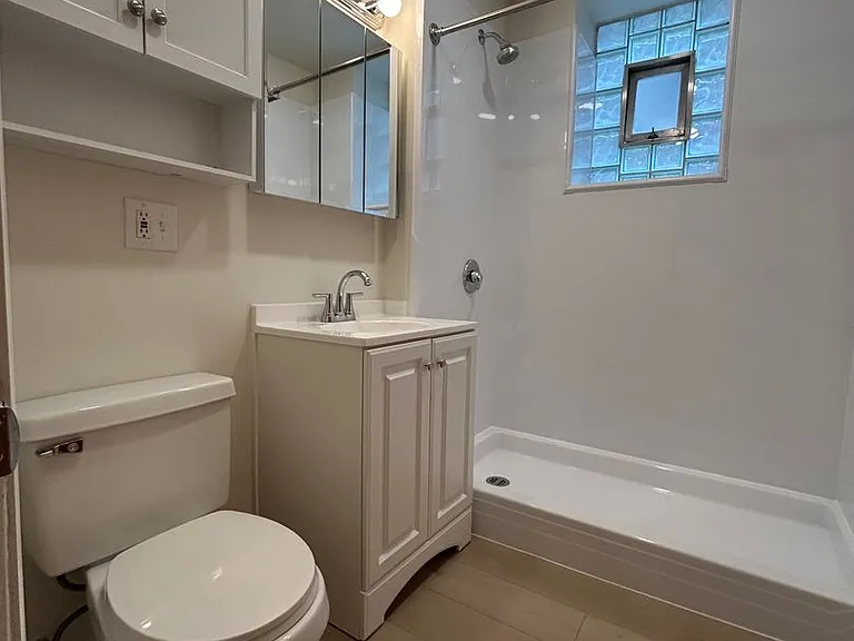 725 S Loomis St — Photo 20