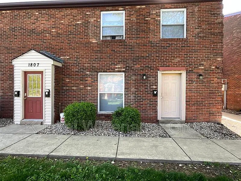 1807-2 Jamestown Rd