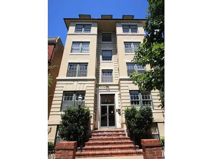 1525 Q St NW APT 4 photo 1