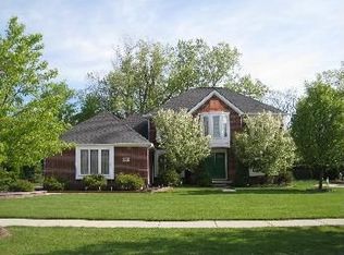 48236 River Way Dr, Canton, MI