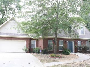 1834 Deborah Dr, Calera, AL 35040