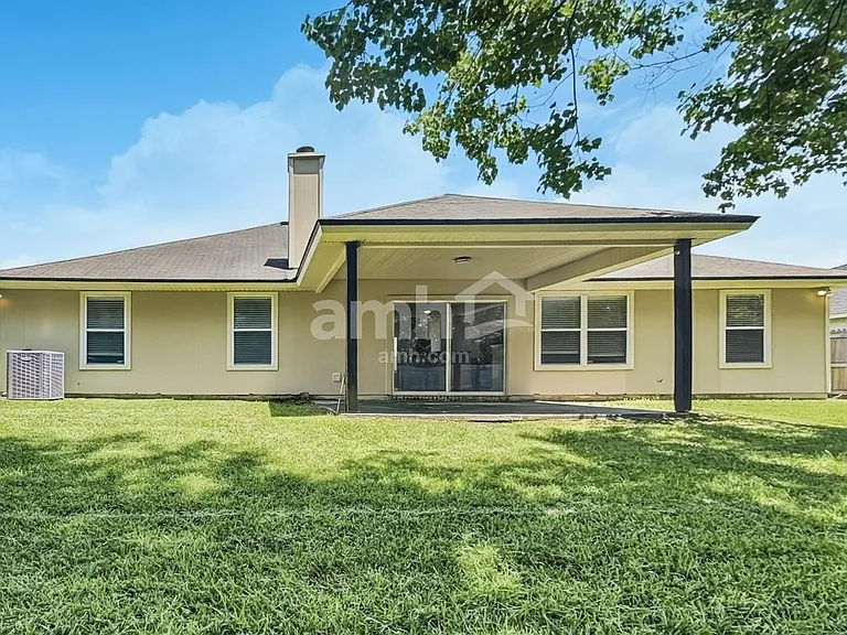 10008 Lancashire Dr — Photo 18