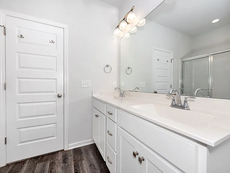171 Kingswood Dr — Photo 40