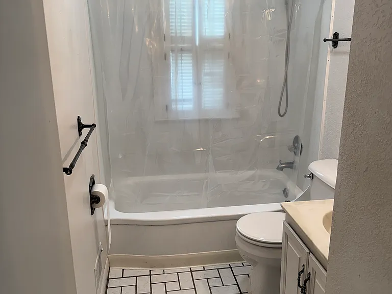 1601 Fox Dr — Photo 5