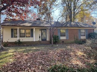 2511 W Cornwallis Dr, Greensboro, NC 27408