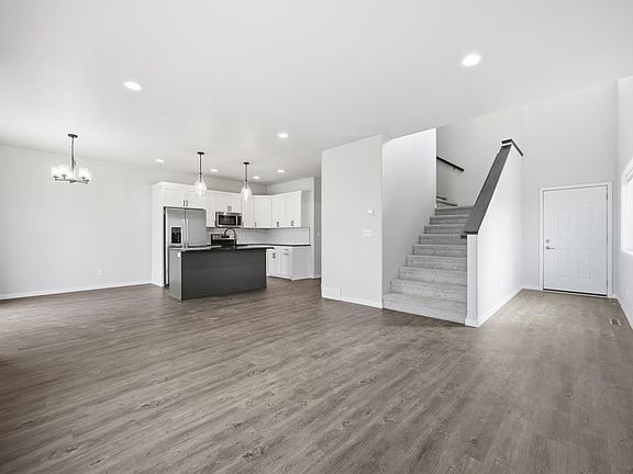 5th image of 6683 28th St S